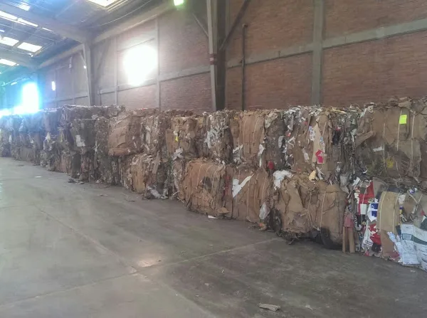 Containers and compactors 3